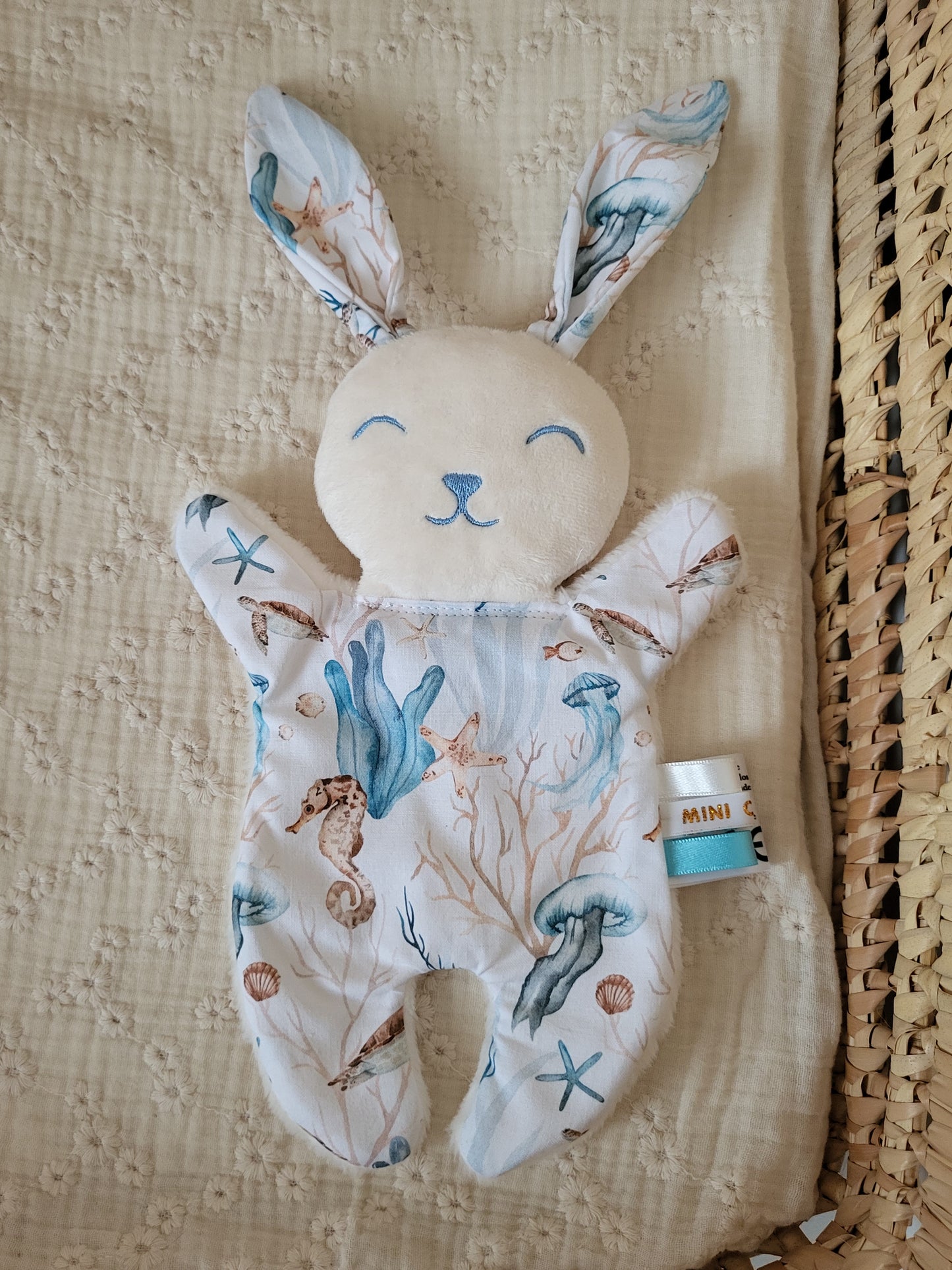 Mini doudou lapin MER