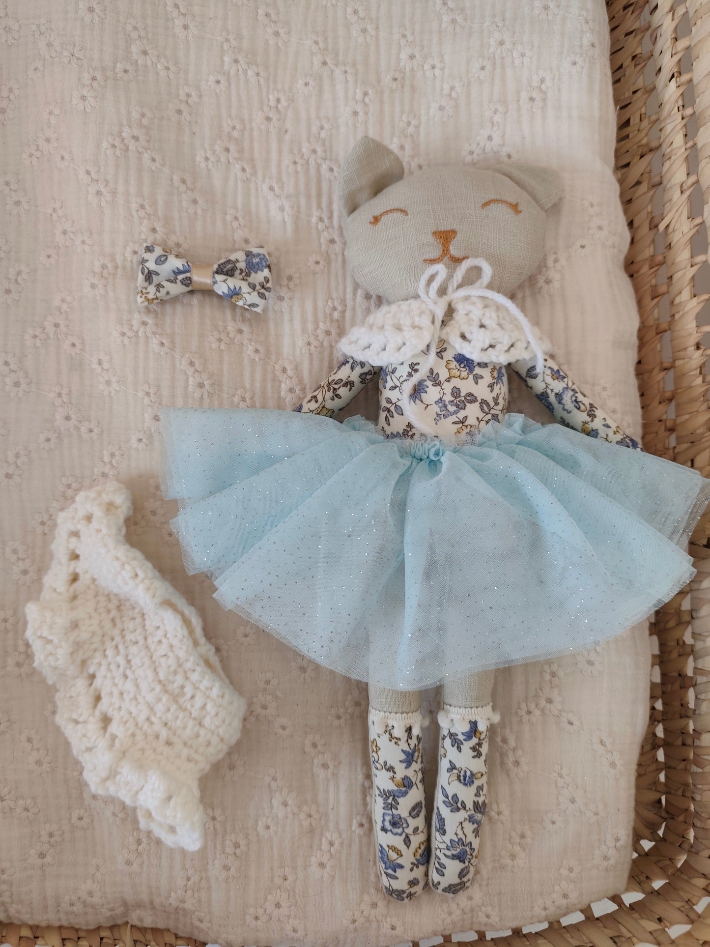 Poupée chat ROMANTIQUE bleu