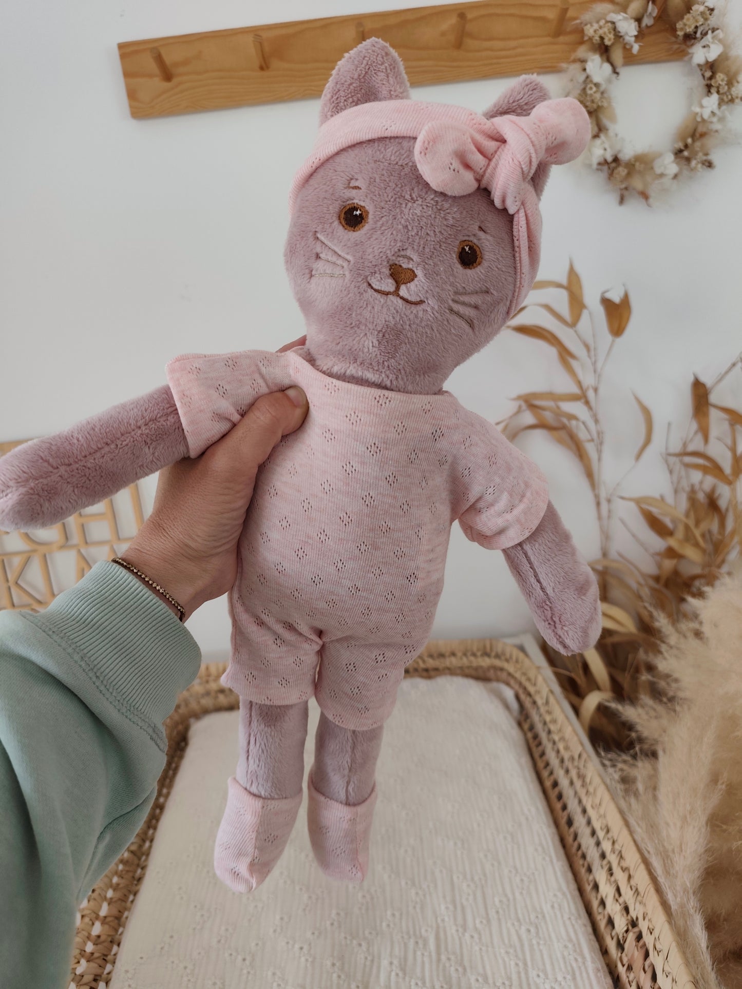 Tenue COMBINAISON rose pour poupée peluche 45 cm