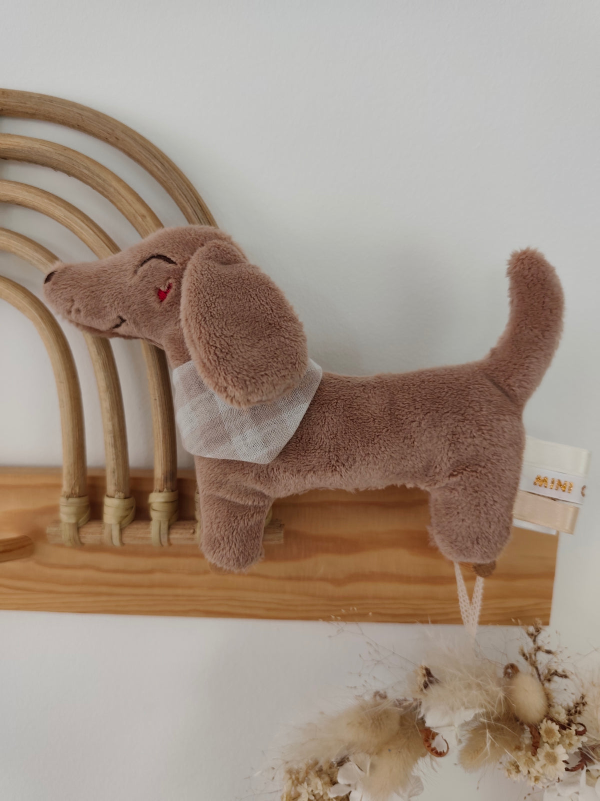 Hochet TECKEL polaire marron éveil bébé