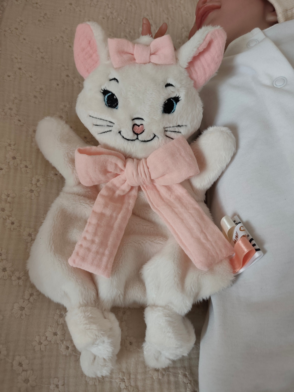 Mini doudou CHAT polaire ruban rose