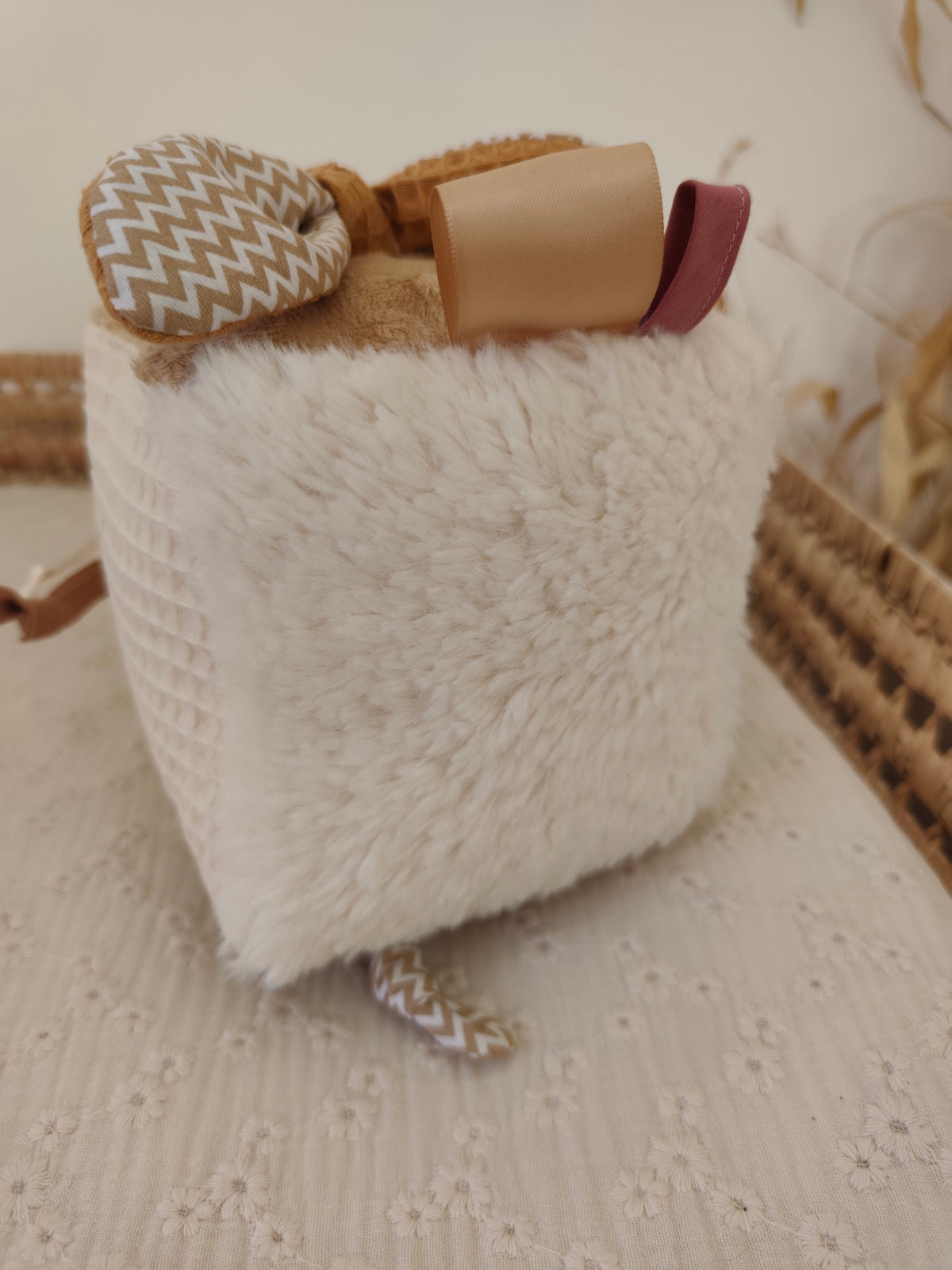 Cube d'éveil forêt bébé