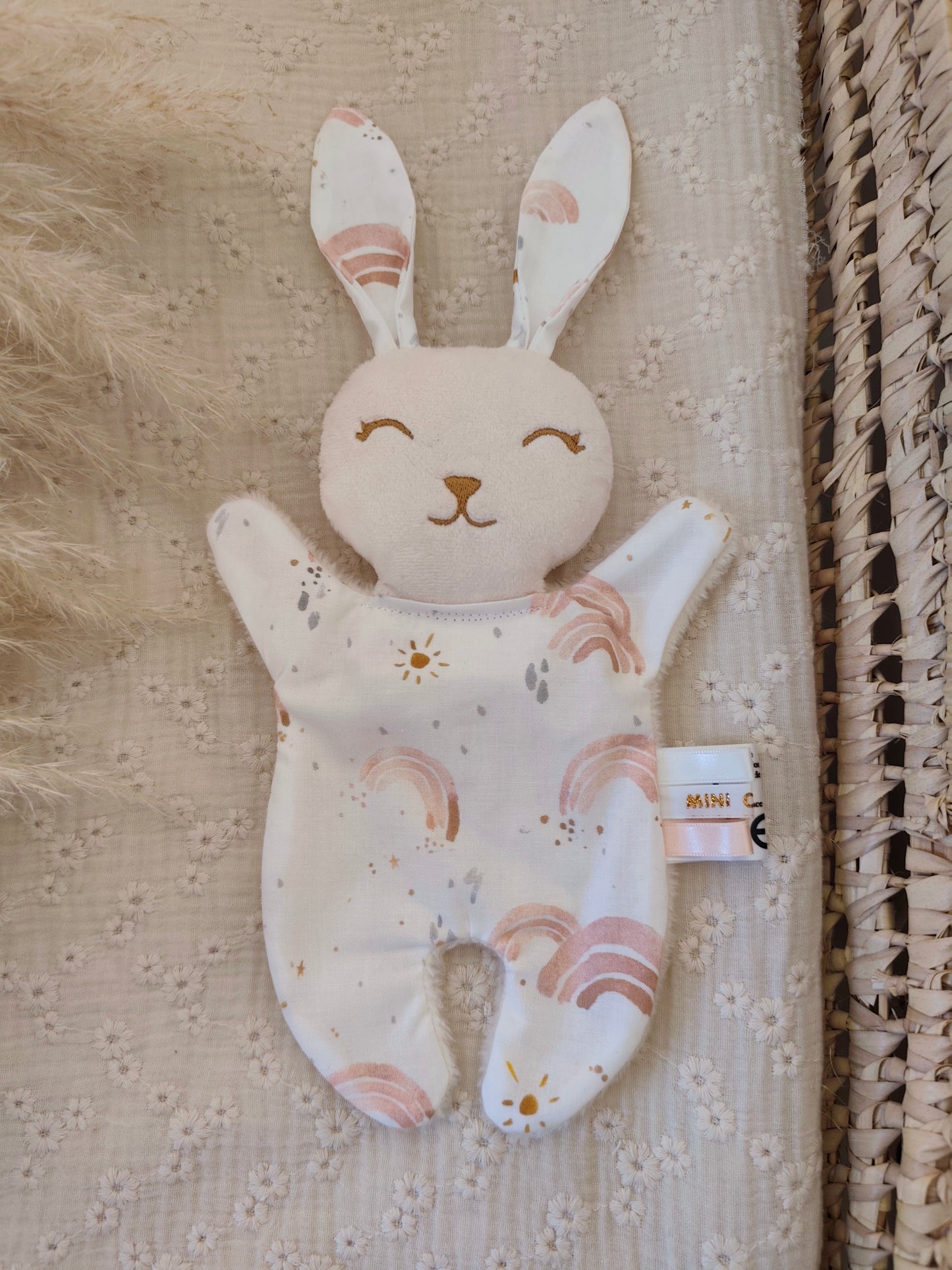 Mini doudou lapin ARC EN CIEL