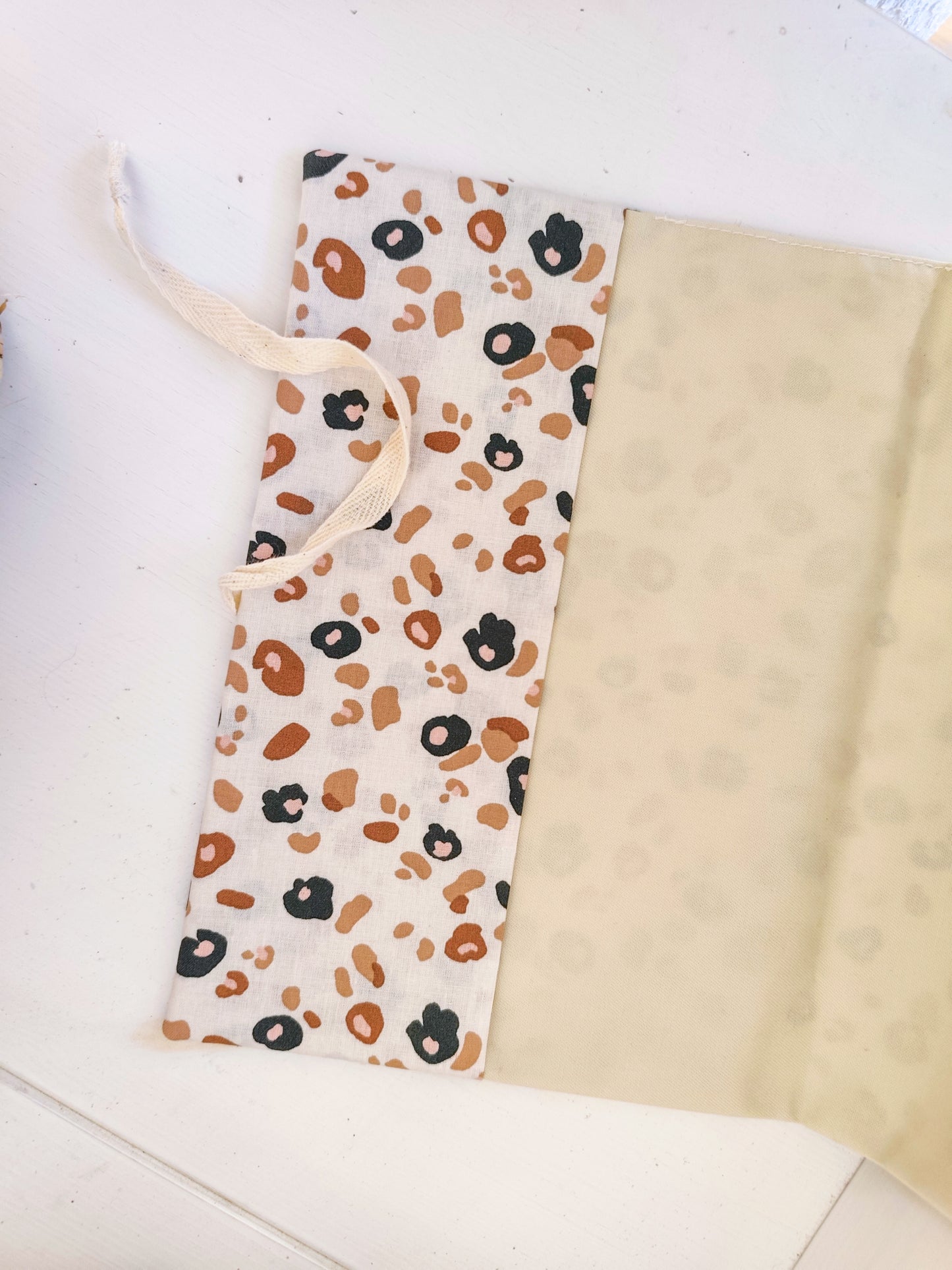Protège carnet de santé LEOPARD