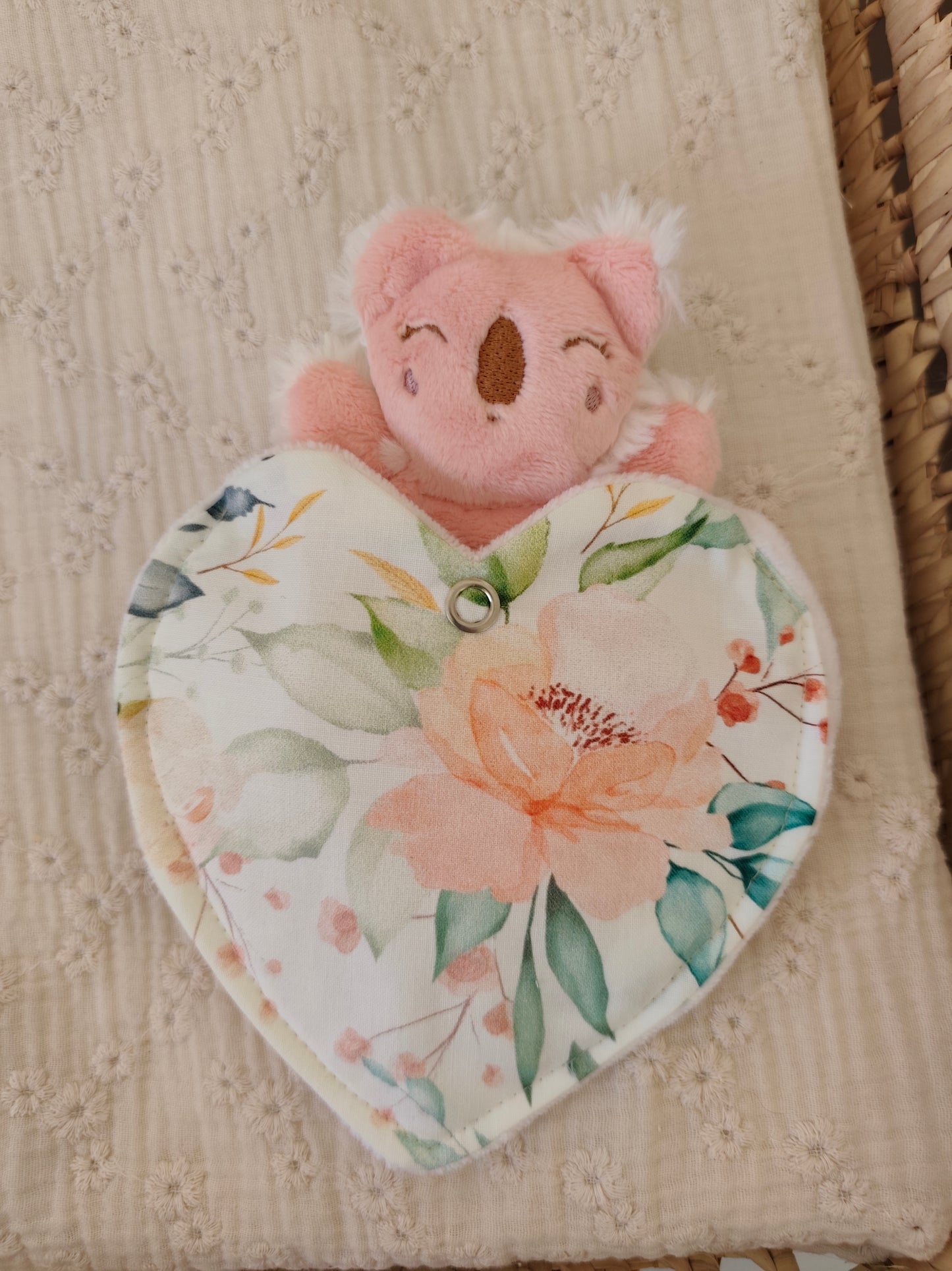 Doudou RECONFORT mini koala corail