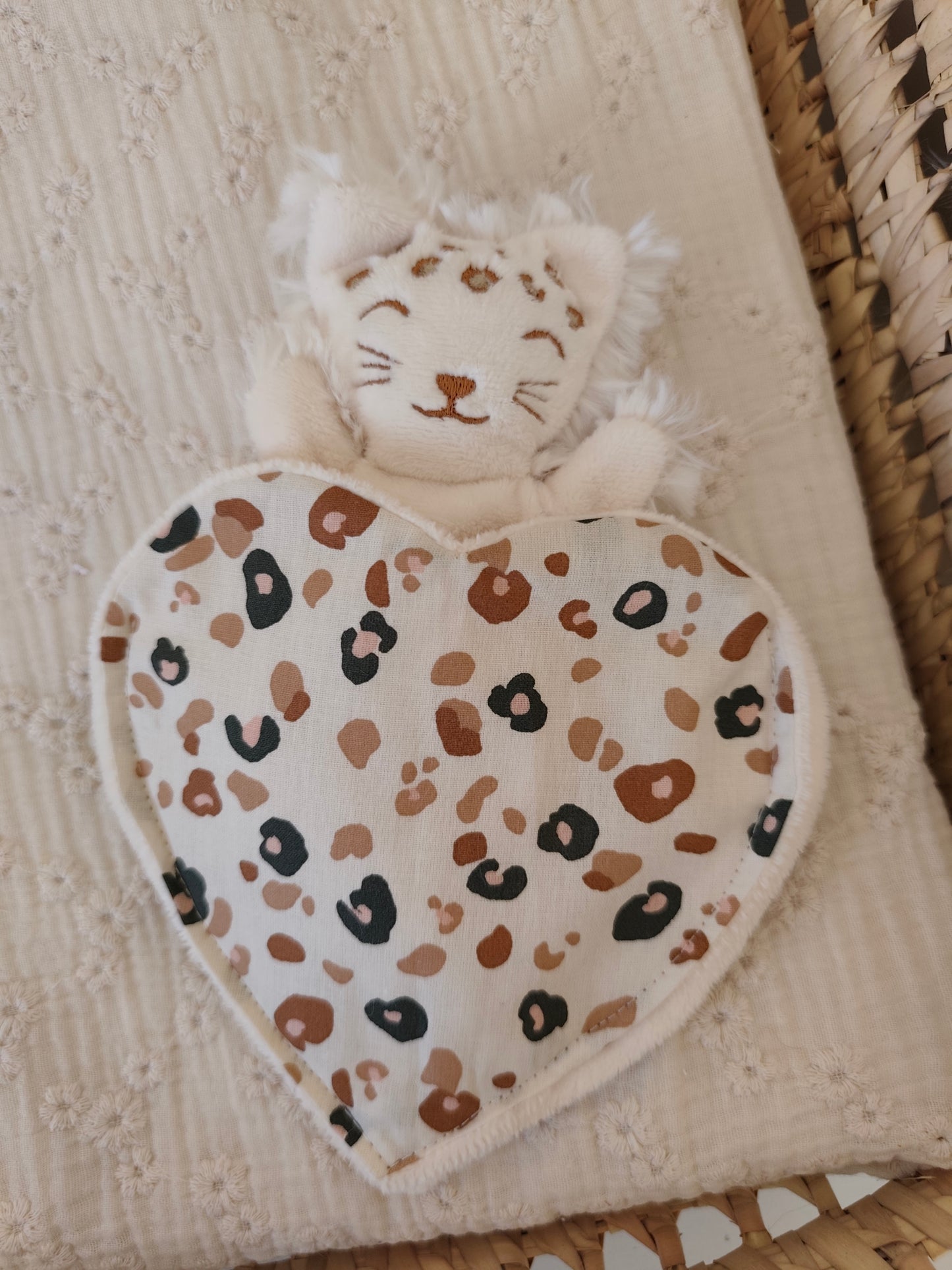 Doudou RECONFORT mini léopard