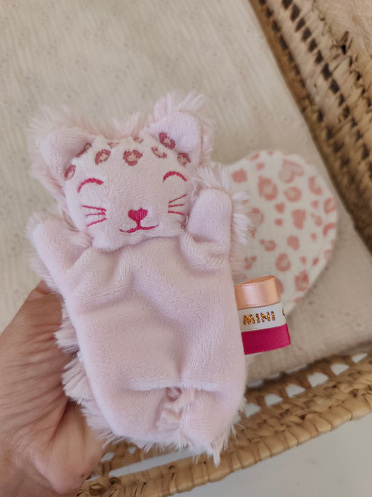 Doudou RECONFORT mini léopard rose