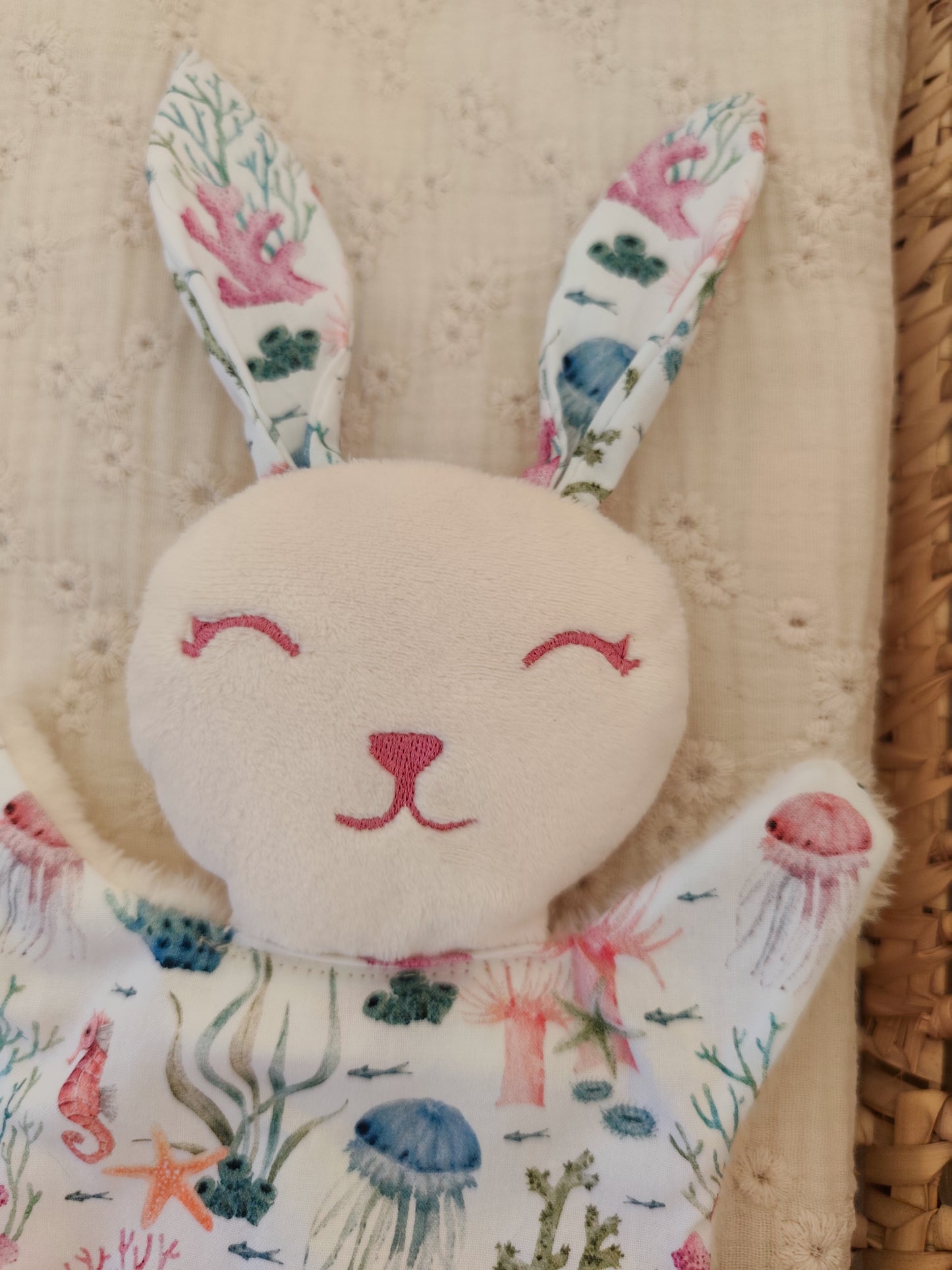 Mini doudou lapin MER rose