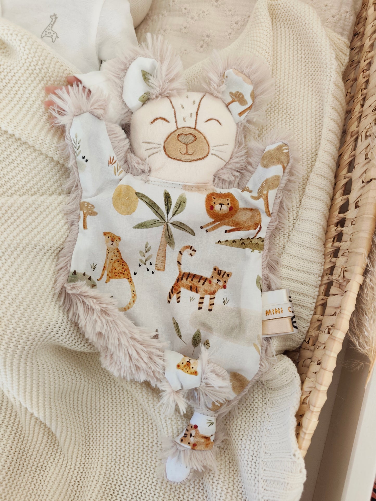 Doudou LION fourrure savane