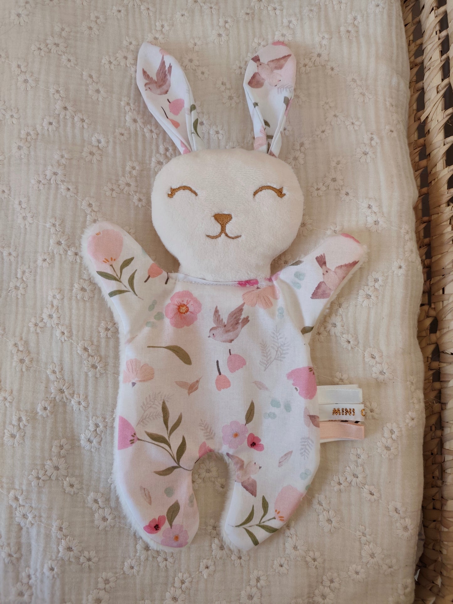 Mini doudou lapin BIRDY rose et vert
