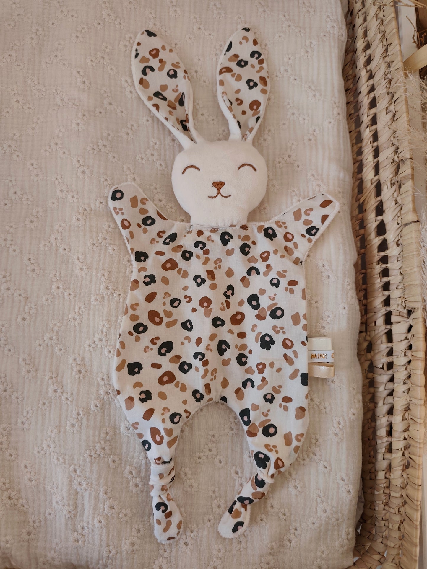 Grand doudou lapin LEOPARD marron