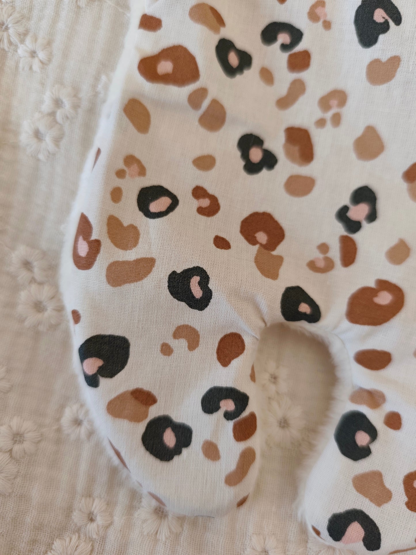 Mini doudou lapin LEOPARD marron
