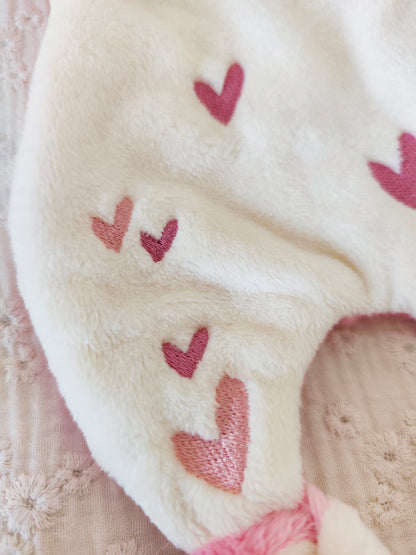 Doudou lapin COEURS BRODES