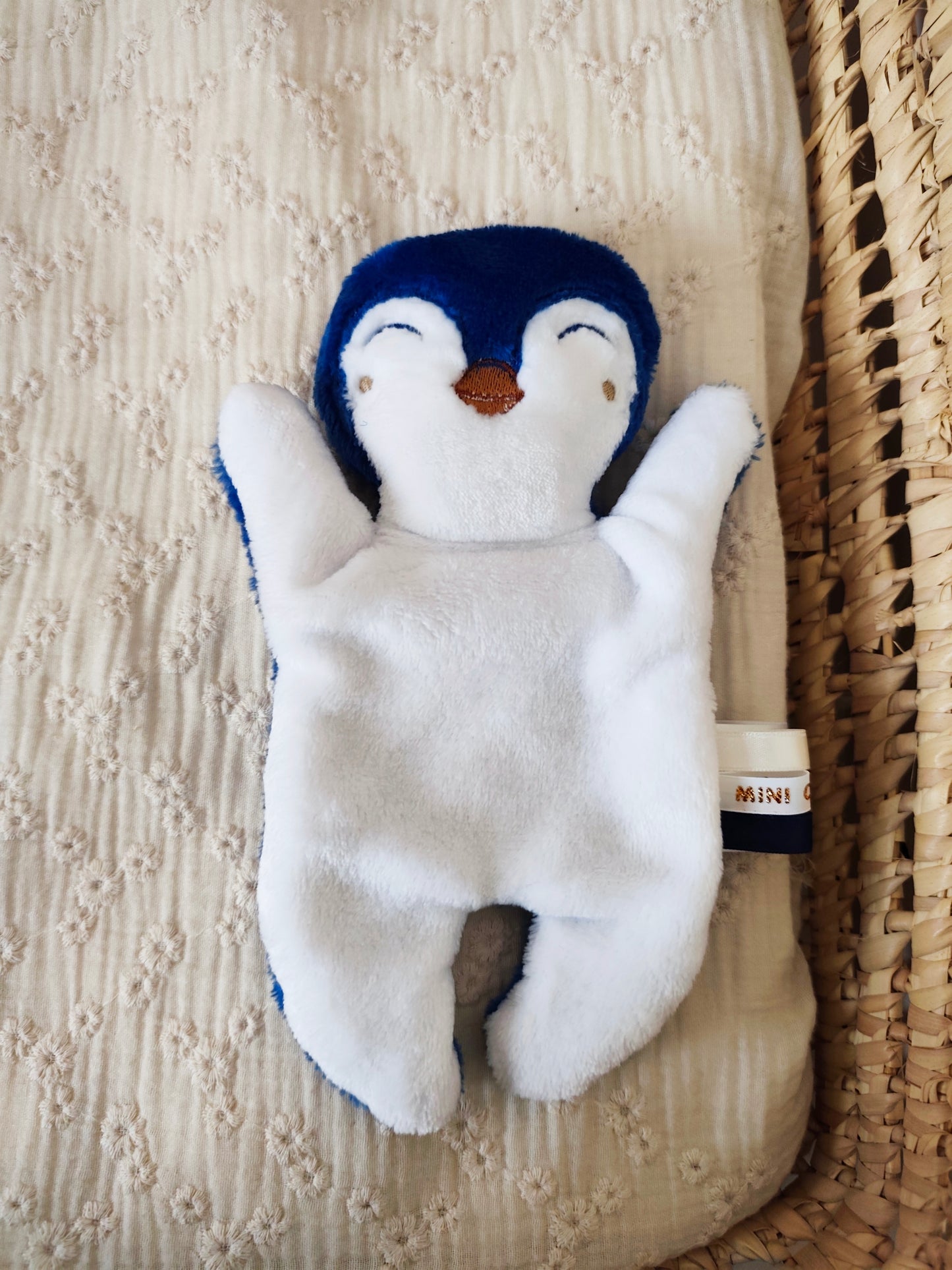 Mini doudou PINGOUIN
