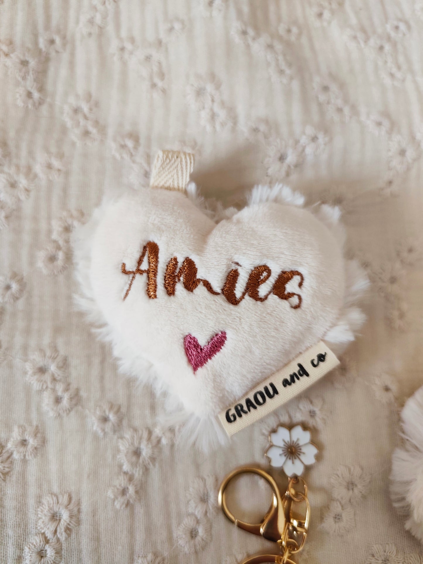 Porte clés COEURS fourrure (plusieurs modèles au choix)