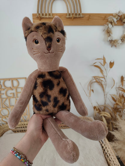 Peluche poupée chat LEOPARD 45 cm