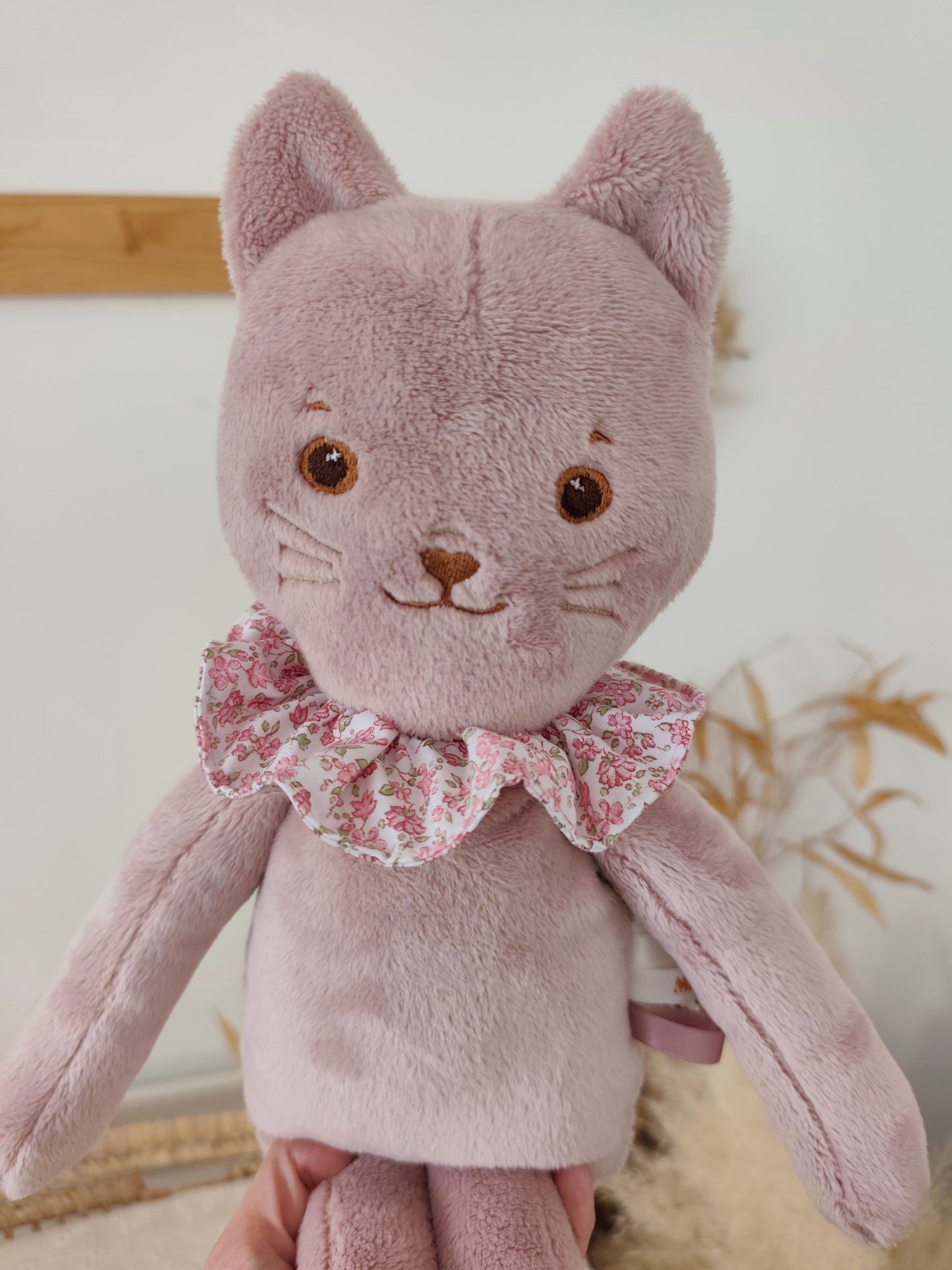 Peluche poupée chat ROSIE 45 cm
