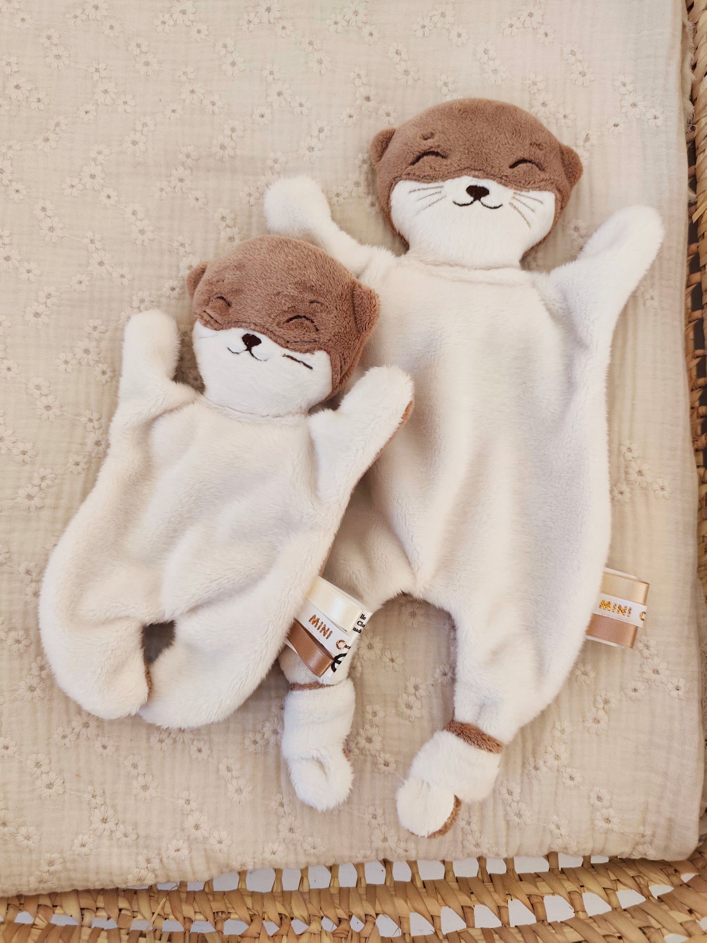 Doudou LOUTRE marron