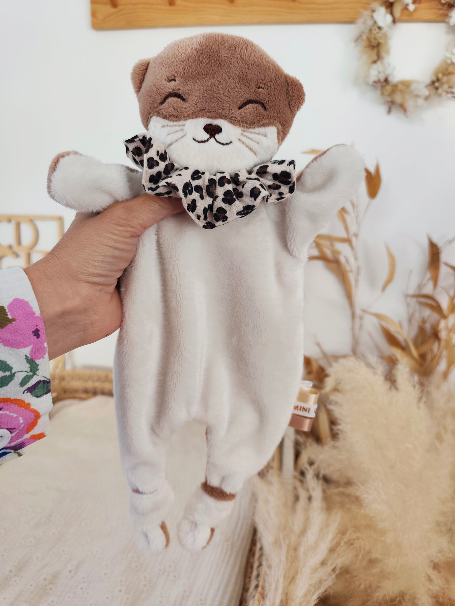 Doudou LOUTRE marron