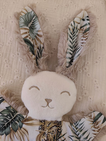 Grand doudou lapin LÉOPARD EUCALYPTUS