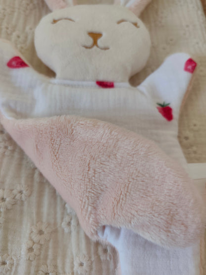 Mini doudou lapin FRAISES