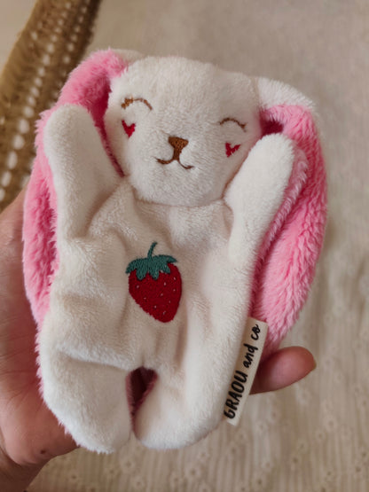 Doudou RECONFORT lapin FRAISE