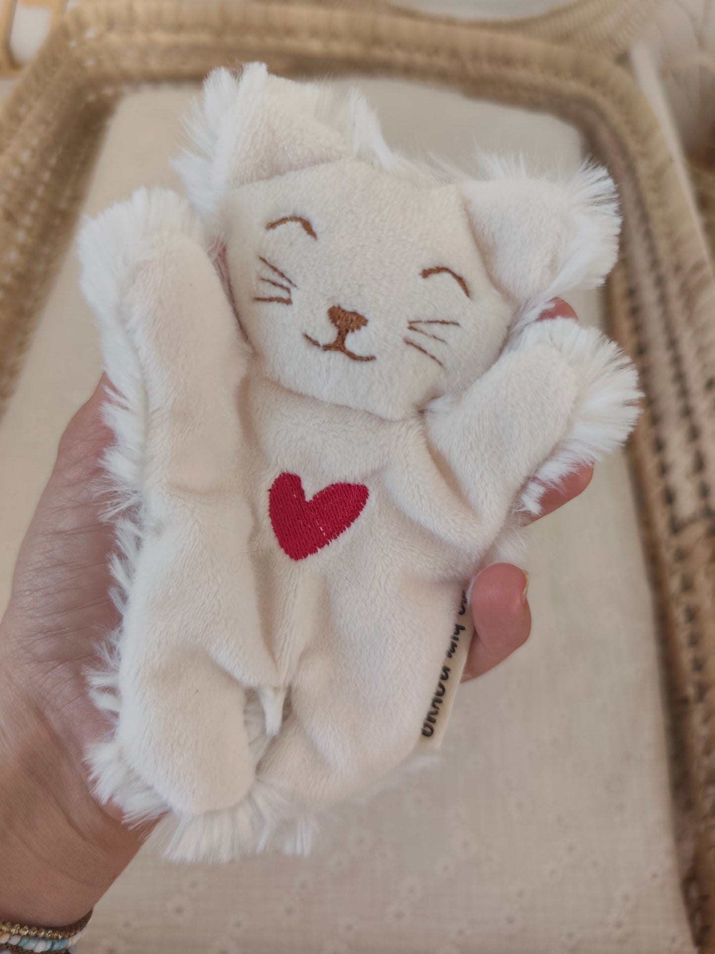 Doudou RECONFORT mini chat coeur rouge