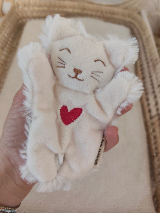 Doudou RECONFORT mini chat coeur rouge