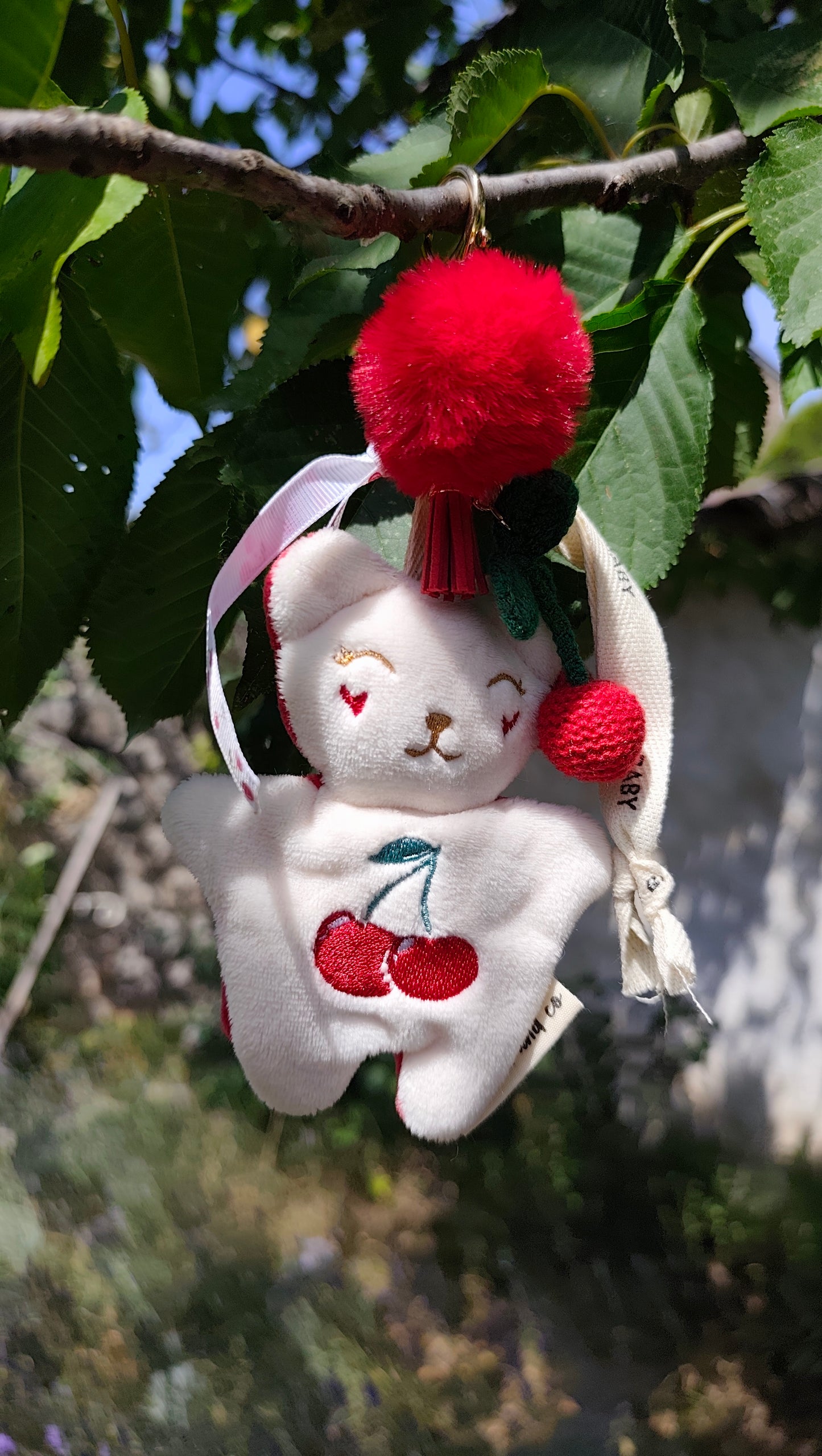 GRI-GRI porte clé ours CERISE