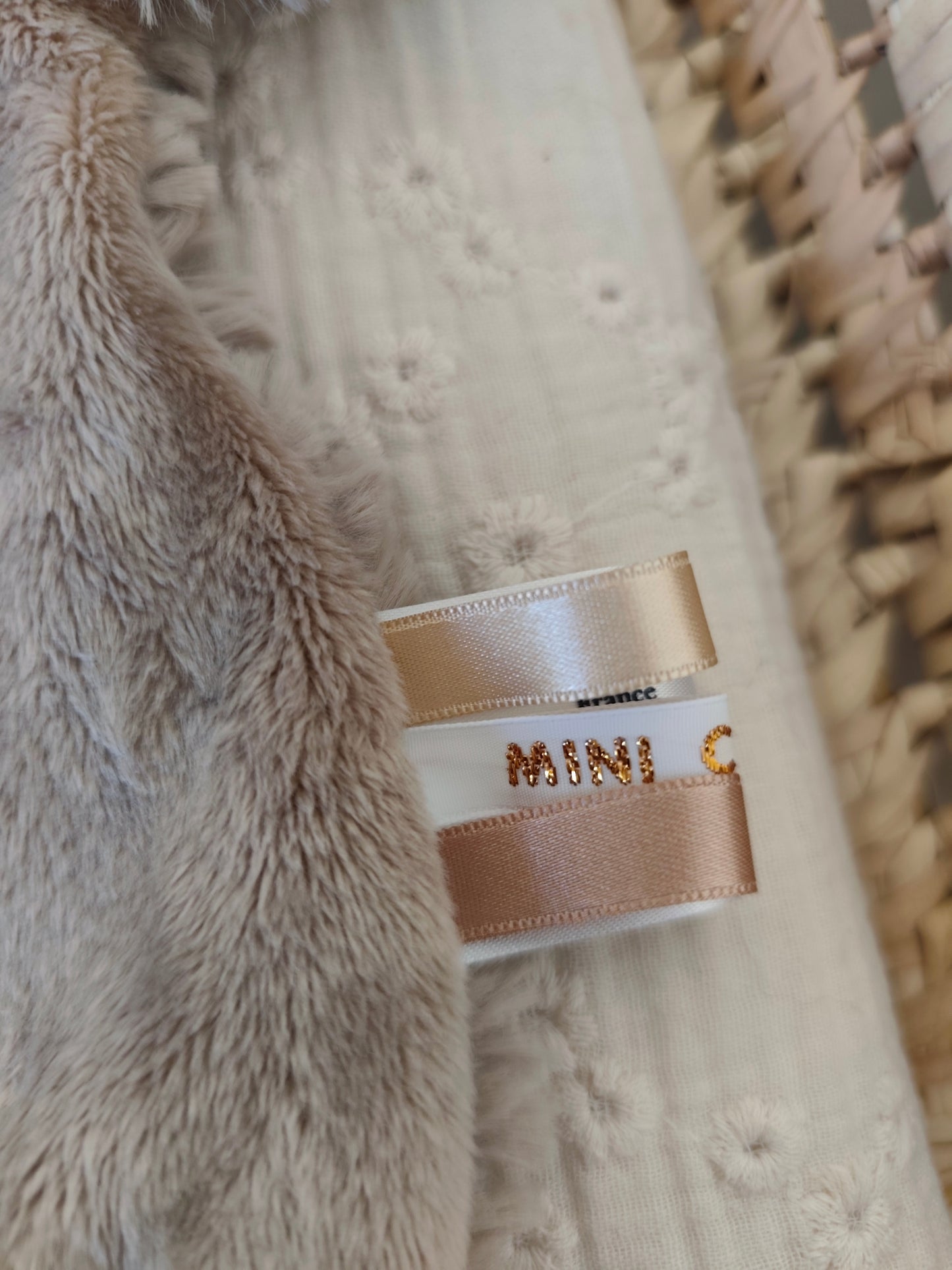 Doudou CHIOT marron fourrure