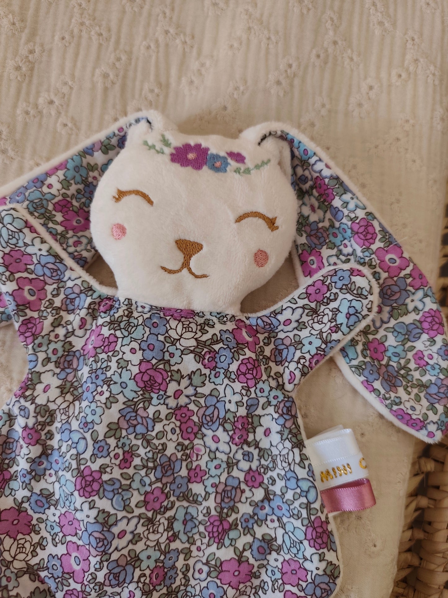 Mini doudou lapin FLEUR PARME
