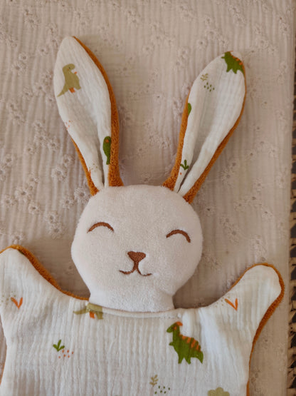 Grand doudou lapin DINOSAURE orange et vert