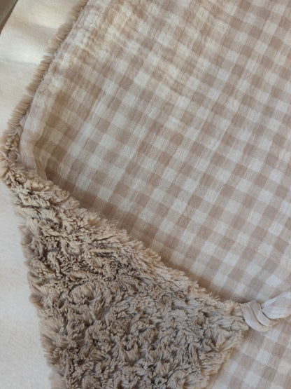 Couverture TECKEL polaire vichy