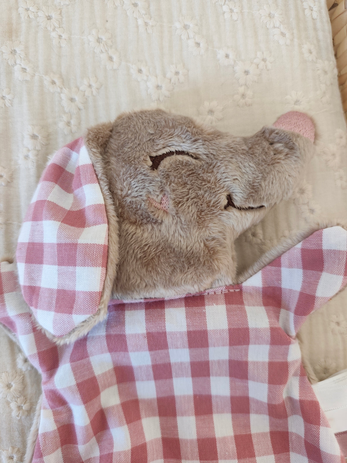 Mini doudou TECKEL vichy vieux rose