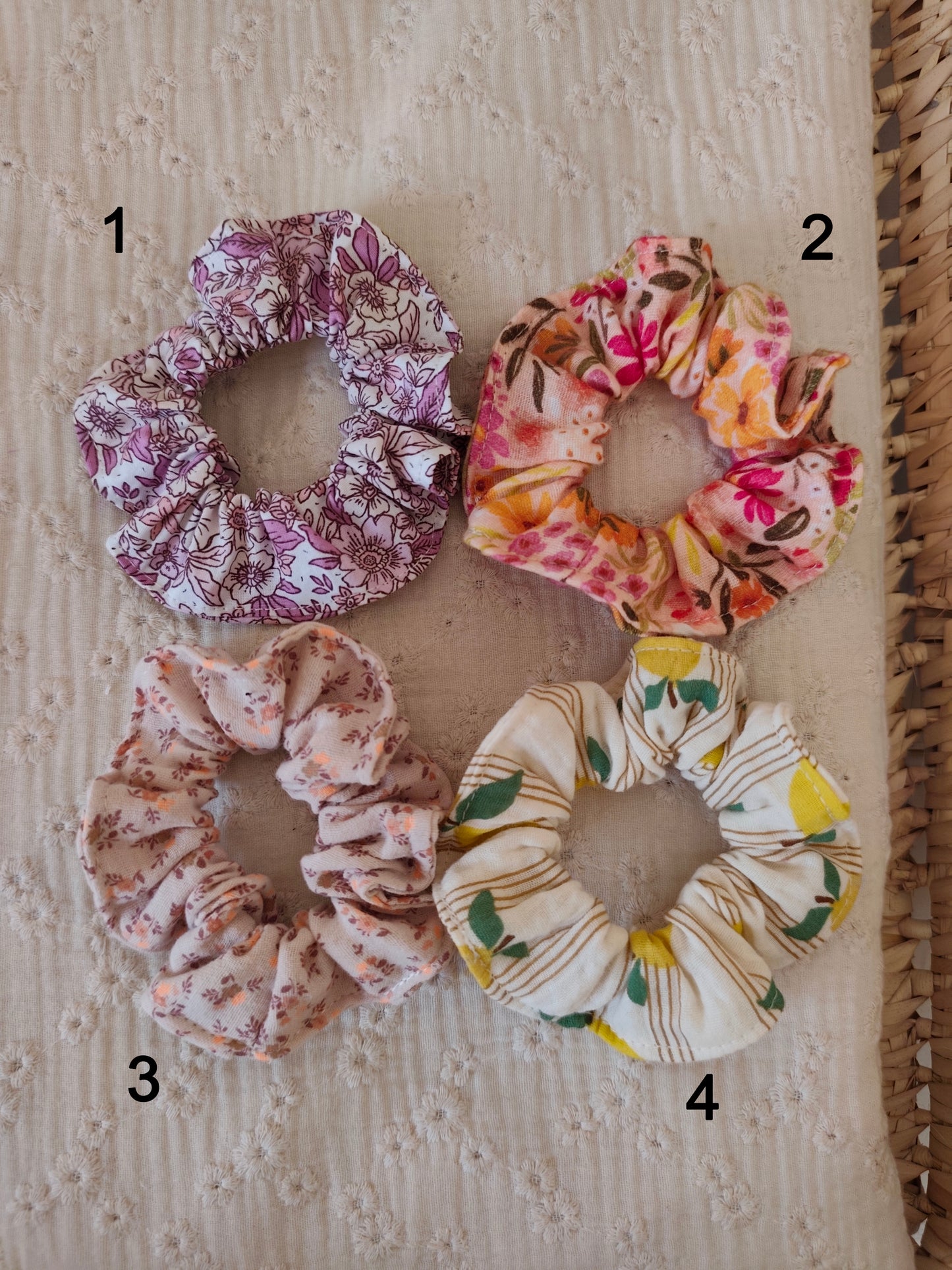 Chouchou FLEURI élastique pour cheveux / Femme et Fille