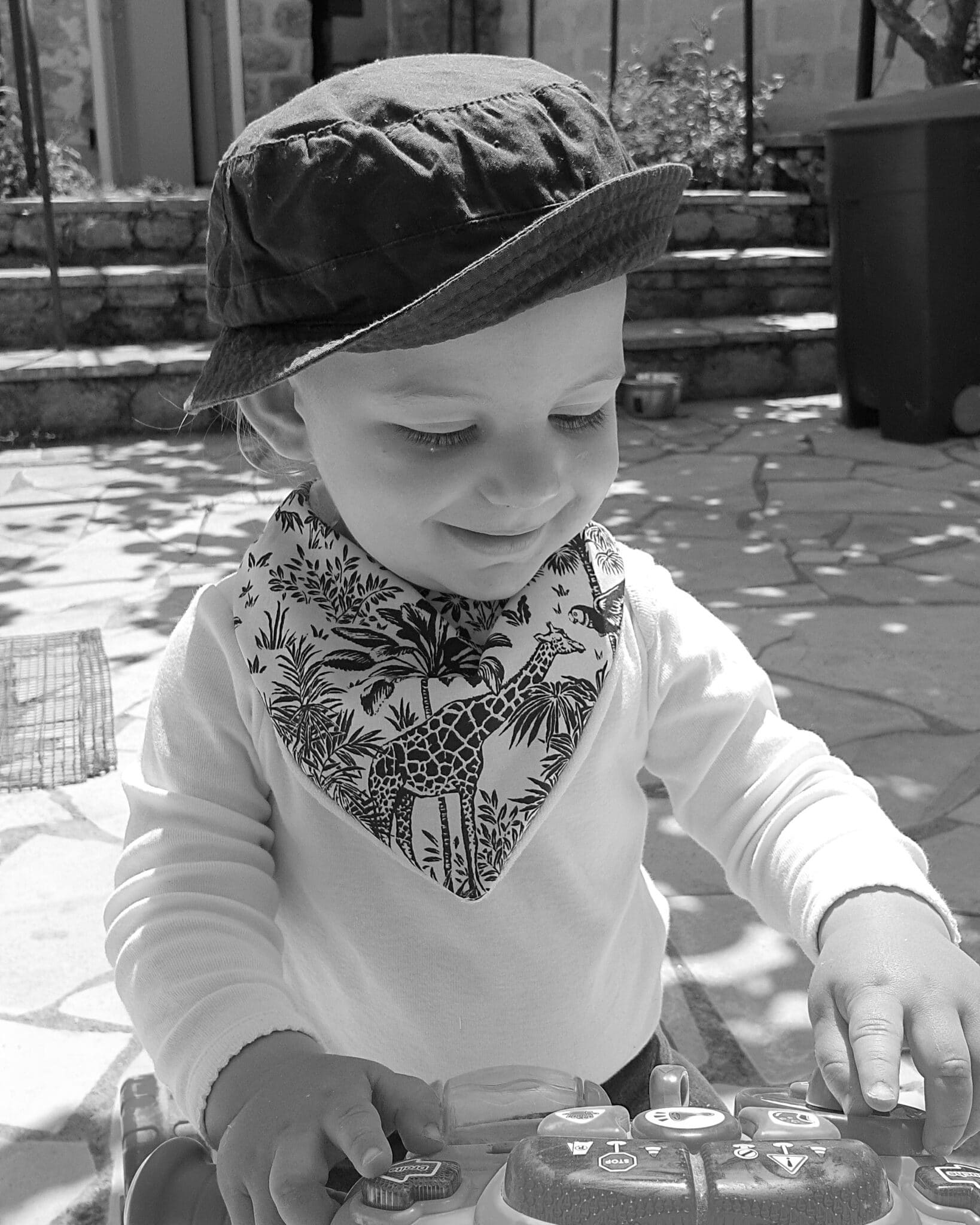 Bavoir bandana à noeud pour bébé garçon