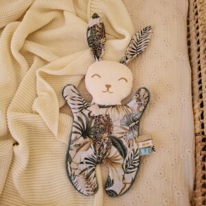 Doudou lapin LEOPARD EUCALYPTUS