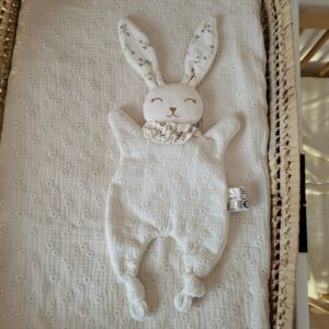 Doudou lapin FLEURI ECRU (grand modèle)