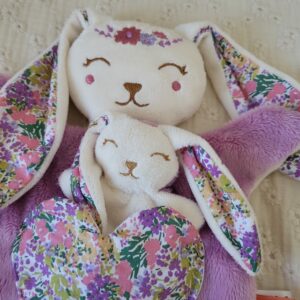 Doudou lapin FLEURI PARME & son BEBE (grand modèle)