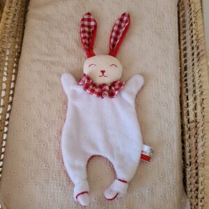 Doudou lapin VICHY rouge